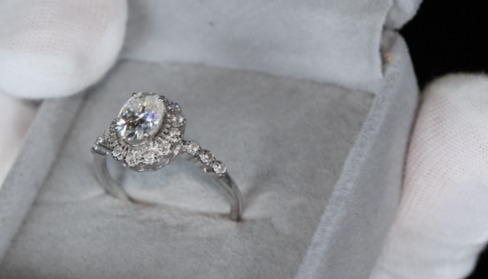 Moissanite Engagement Rings | Oval Cut Moissanite Diamond Ring