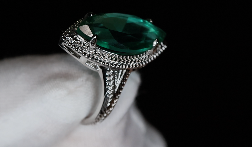 Womens Green Marquise Diamond Ring