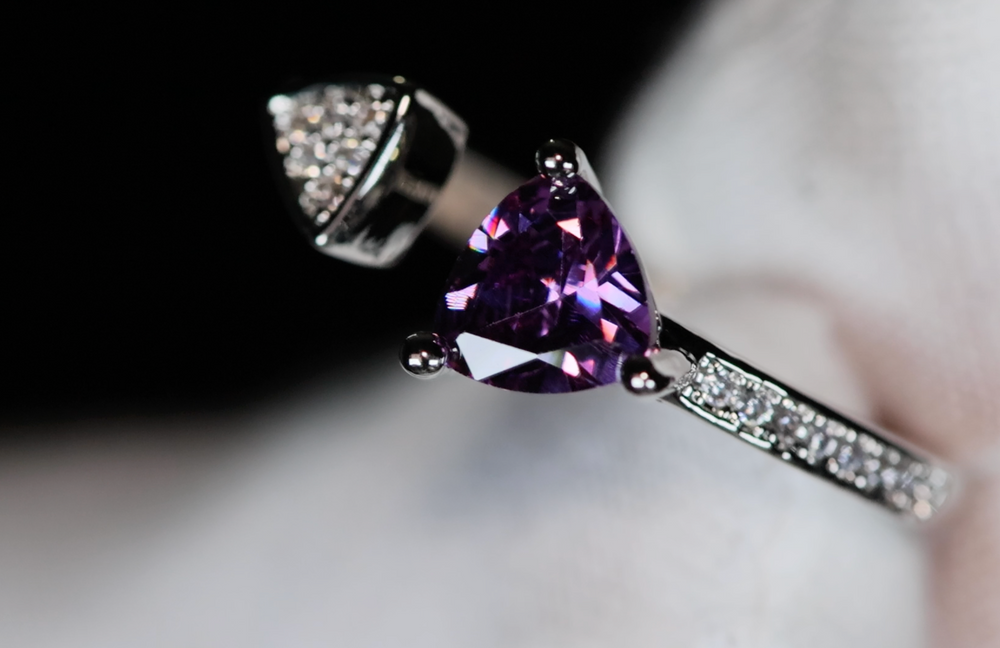 
            
                Load image into Gallery viewer, Womens Purple Diamond Ring
            
        