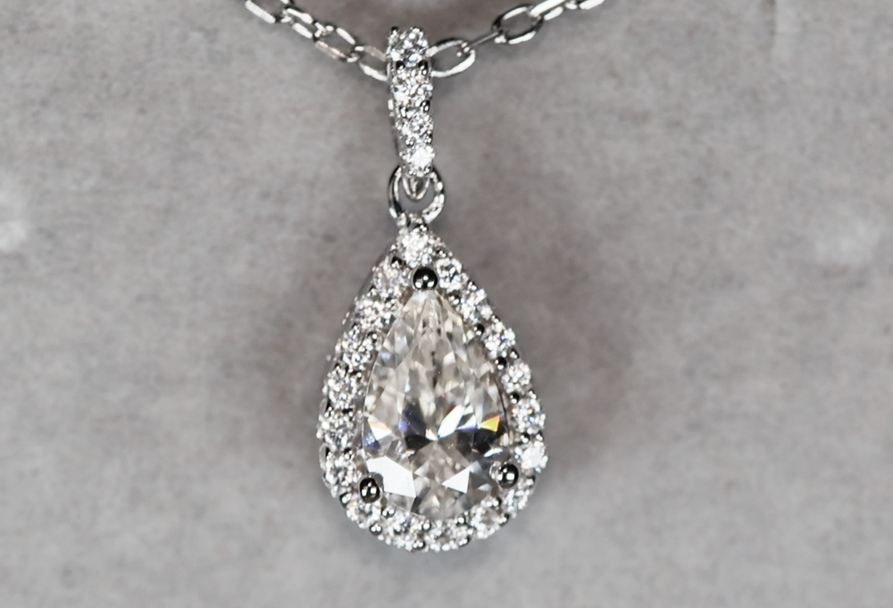 Pear cut moissanite diamond pendant