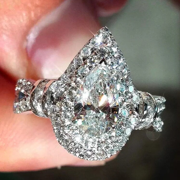 
            
                Load image into Gallery viewer, Teardrop Ring | Pear Shape Ring | Teardrop Engagement Ring | Tear Drop Ring | Engagement Ring |  Diamond Rings | Womens Wedding Rings
            
        