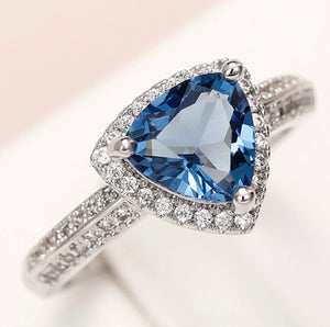 Blue Wedding Ring | Trilliant Engagement Ring | Trillion Wedding Ring