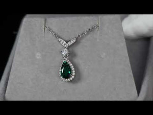 
            
                Load and play video in Gallery viewer, Colombian Emerald Pendant
            
        