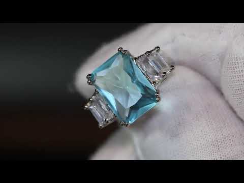 
            
                Load and play video in Gallery viewer, Aquamarine Diamond Ring | Aquamarine Baguette Diamond Ring
            
        