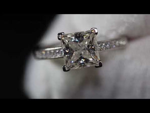 
            
                Load and play video in Gallery viewer, Womens Princess Cut Moissanite Diamond Ring
            
        