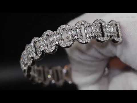 
            
                Load and play video in Gallery viewer, Baguette Diamond Bracelet
            
        