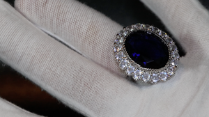 sapphire blue diamond ring