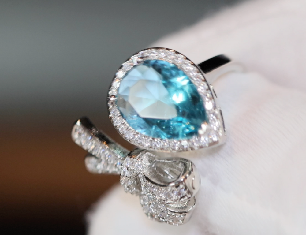 Aquamarine Blue Diamond Ring | Womens Ribbon Ring