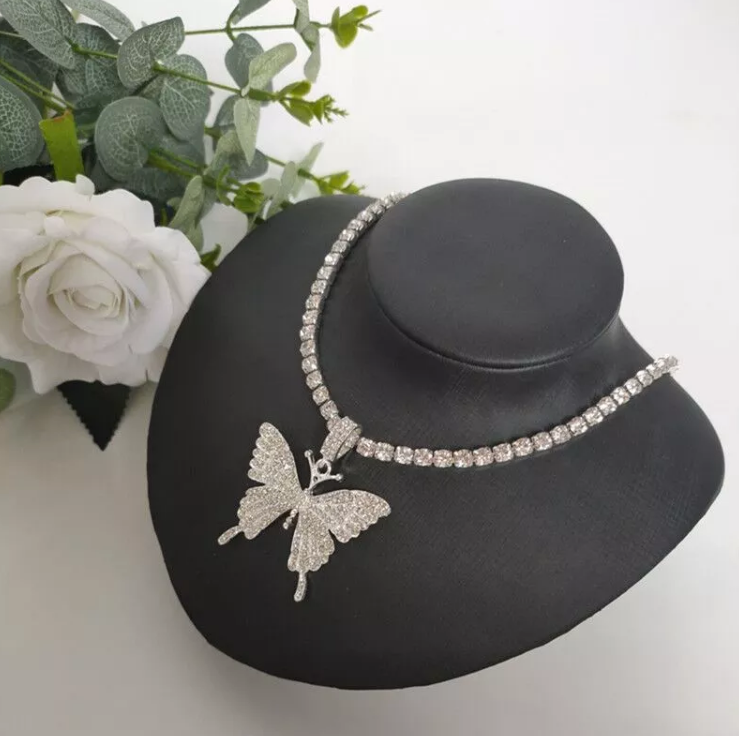 butterfly necklace diamond