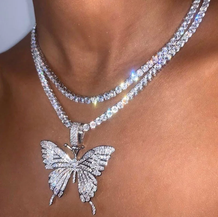 
            
                Load image into Gallery viewer, Butterfly Necklace | Butterfly Necklace with Diamonds
            
        