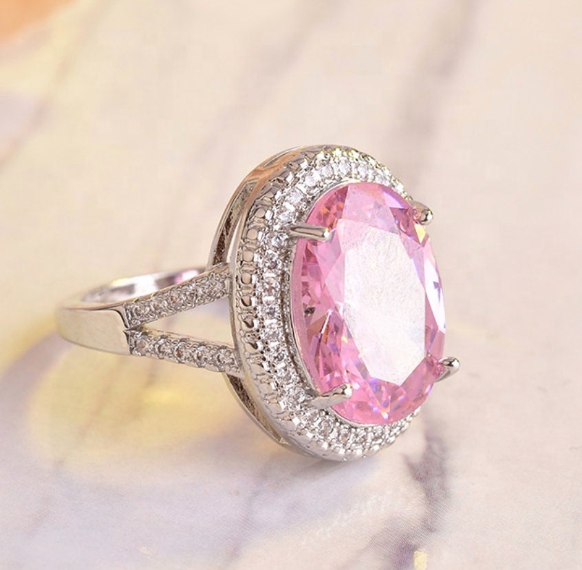 
            
                Load image into Gallery viewer, Womens Round Ring | Pink Ring | Oval Ring | Engagement Ring | Gemstone Ring | Pink Diamond Ring | Round Diamond Ring | Halo Ring | Big Ring
            
        