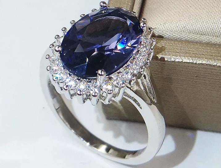 
            
                Load image into Gallery viewer, Sapphire Blue Diamond Ring | Blue Diamond Engagement Ring | Sapphire Blue Ring | Purple Wedding Ring | Blue Wedding Ring | Halo Ring
            
        