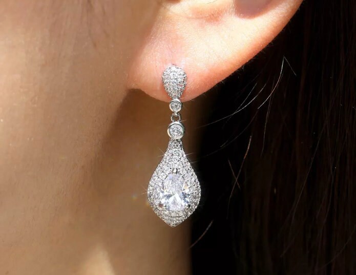 Teardrop Earrings | Diamond Earrings | Diamond Earrings | Tear drop Earrings | Womens Diamond Earrings | Earrings | Pear Shape Earrings
