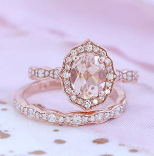 
            
                Load image into Gallery viewer, Rose Gold ring | Oval Diamond Shape Ring | Rose Gold Round Diamond ring | Rose Gold Ring with Diamonds | Womens Rose Gold Ring | Halo Ring
            
        