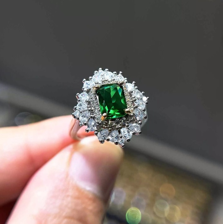 Emerald Engagement Ring | Green Diamond Ring | Emerald Green Diamond Ring | Green Engagement Ring | Womens Statement Ring | Diamond Ring