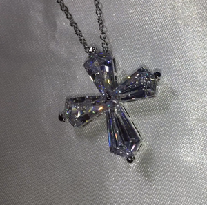  Necklace with Crosses for Women Fashion Lady Lock