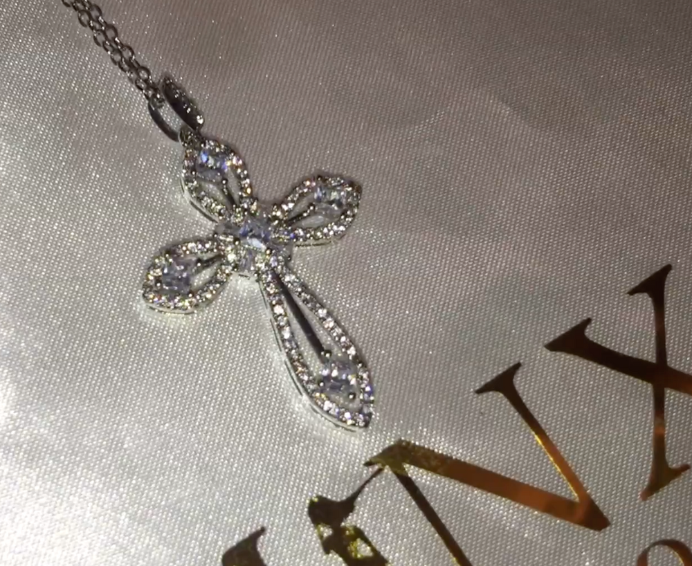 womens cross necklaces